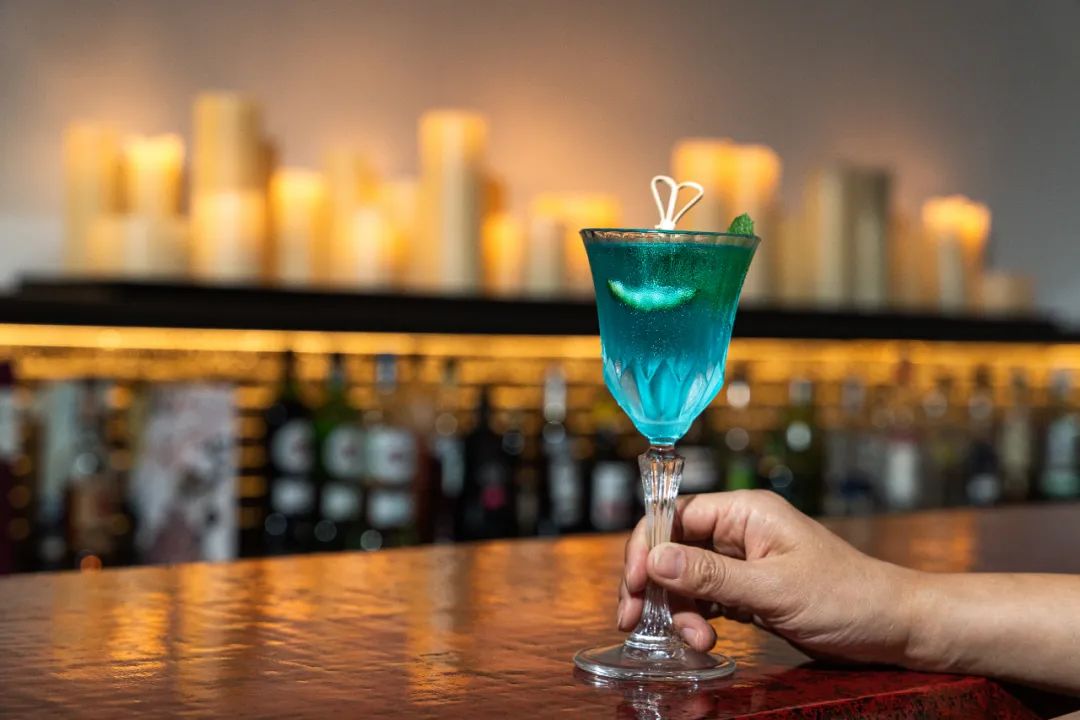 为了一家酒店爱上一座城市,为了一家酒店去了一座岛