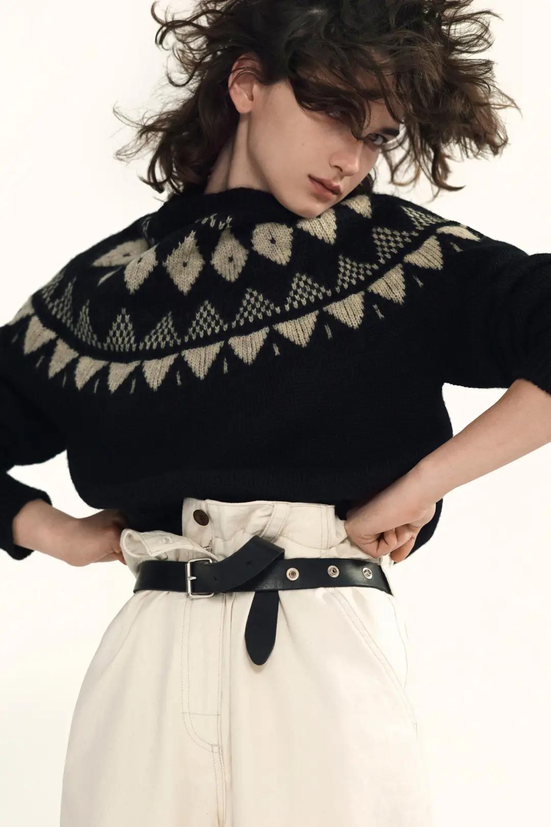 没想到!这3款“奶奶款毛衣”让姑娘们这么上头