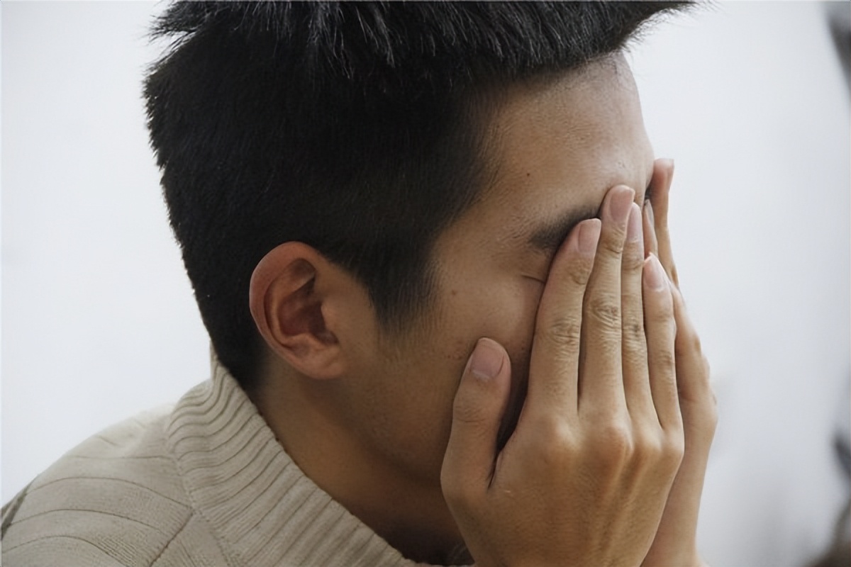 睾丸潮湿是病不,睾丸潮湿不是肾虚的表现