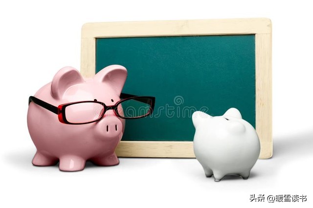 人生建议少买衣服多存钱,趁自己年轻要多存一点钱