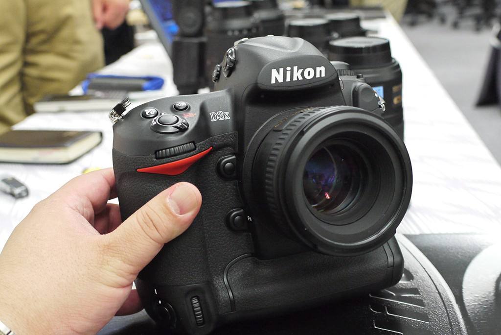 目前热销的单反相机,目前值得购买的二手单反