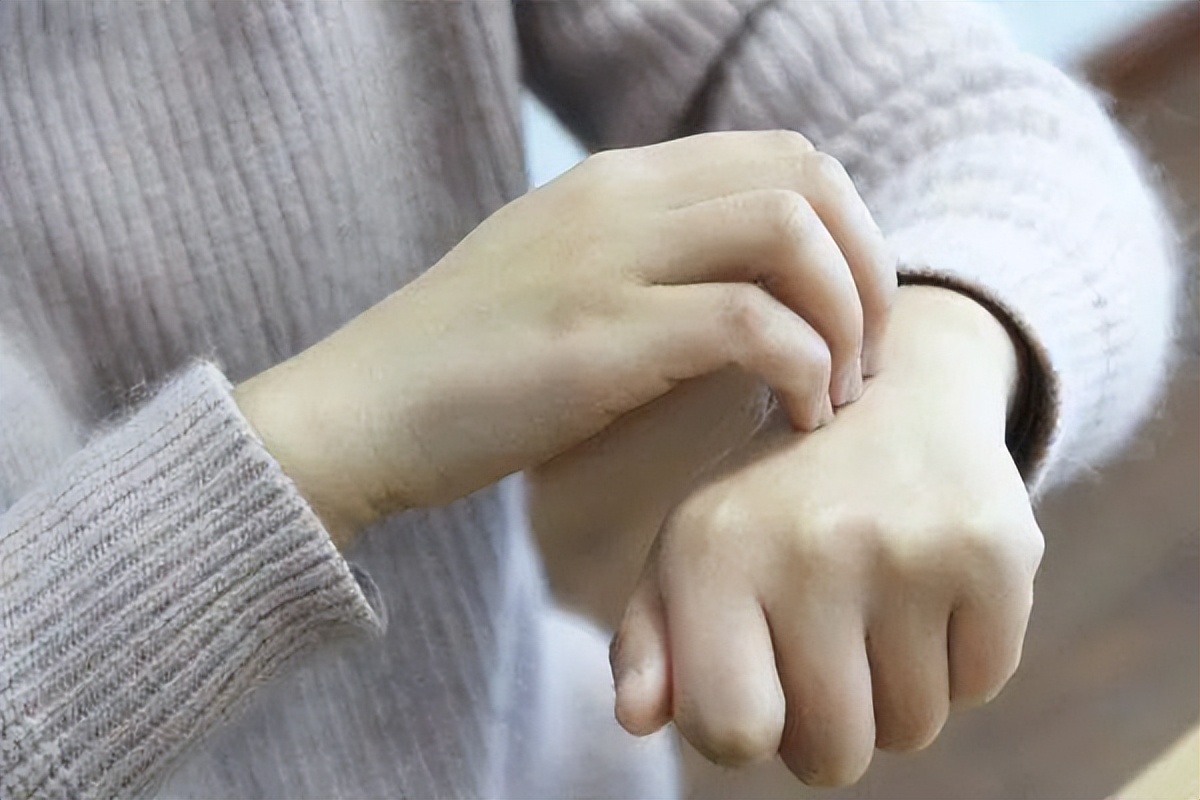 身体这2处发痒或是肝癌的征兆,身体两处发痒注意肝问题