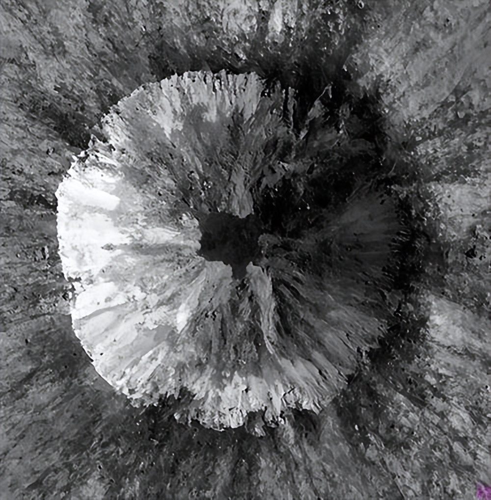 美国一男子被骗1000万美元,美国男子花上百万美元