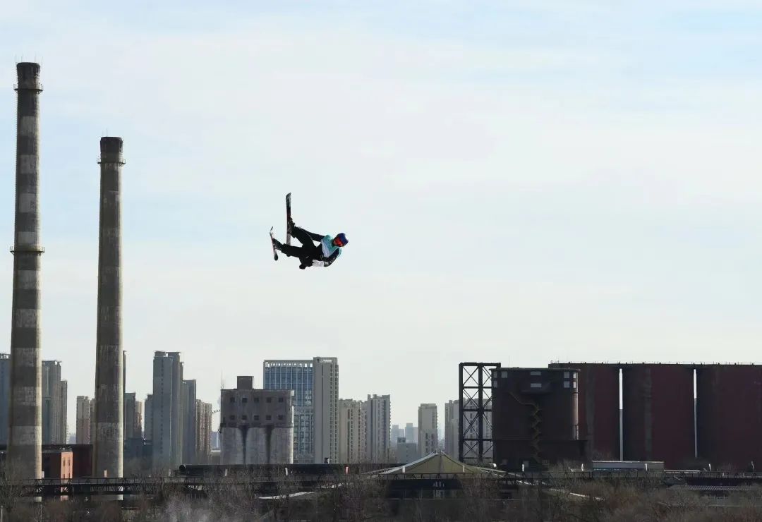 首钢最新转型消息,谷爱凌首钢大跳台夺冠完整视频