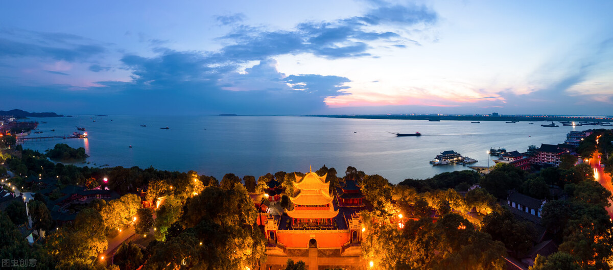 上海至重庆游轮哪个最好,重庆到上海十五天游轮价格表