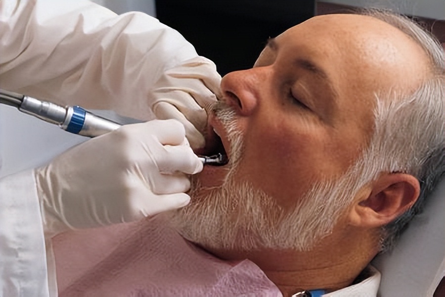 60岁牙齿松动最佳补救方法,年轻人牙齿松动脱落怎么办