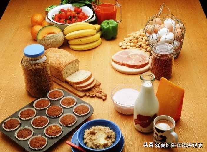 老年人如何缓解膝盖的疼痛,中老年人突然膝盖痛是什么原因