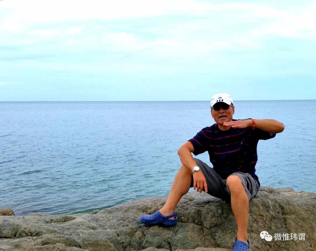 一件t恤衫,一件t恤长袖