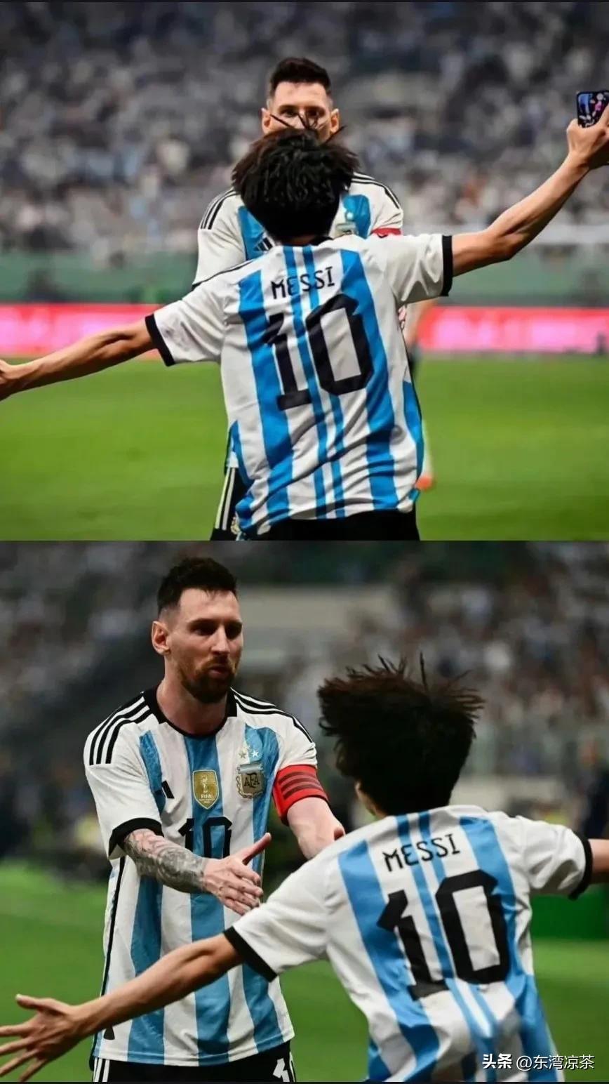 这小伙子痴迷梅西:跳下看台冲向偶像，小伙子太值了，肯定火了