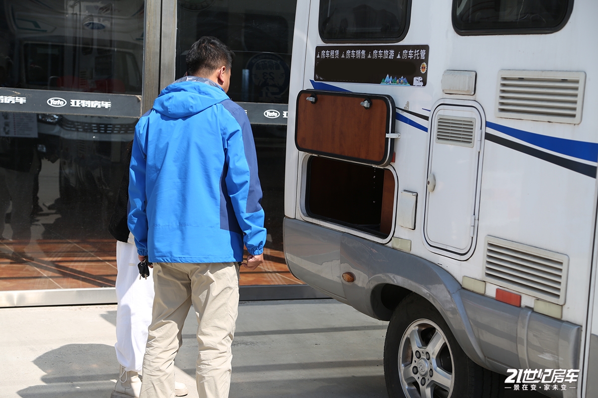 清明节最好不要去哪里玩,清明节适不适合出去游玩