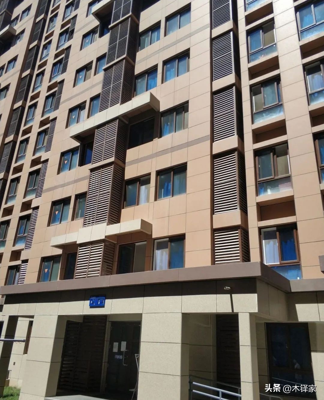 新校区先搬迁的学院,新校区搬回老校区