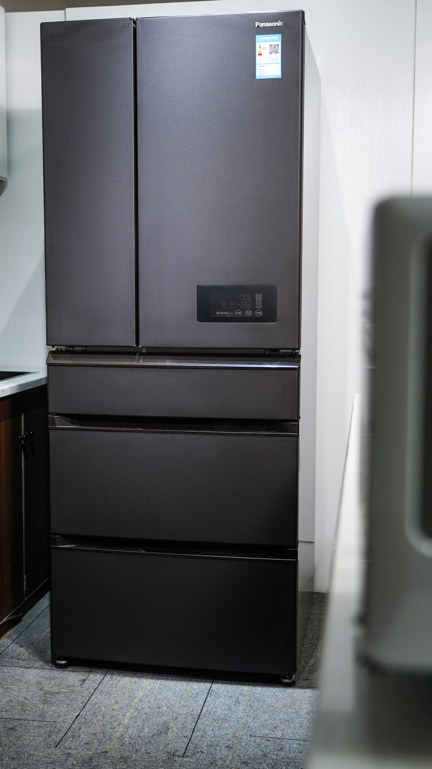 松下冰箱ee53优缺点评测,松下冰箱e53和e54有什么区别