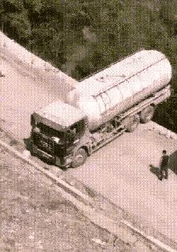 公司上班职业装女,公司发的职业装太紧