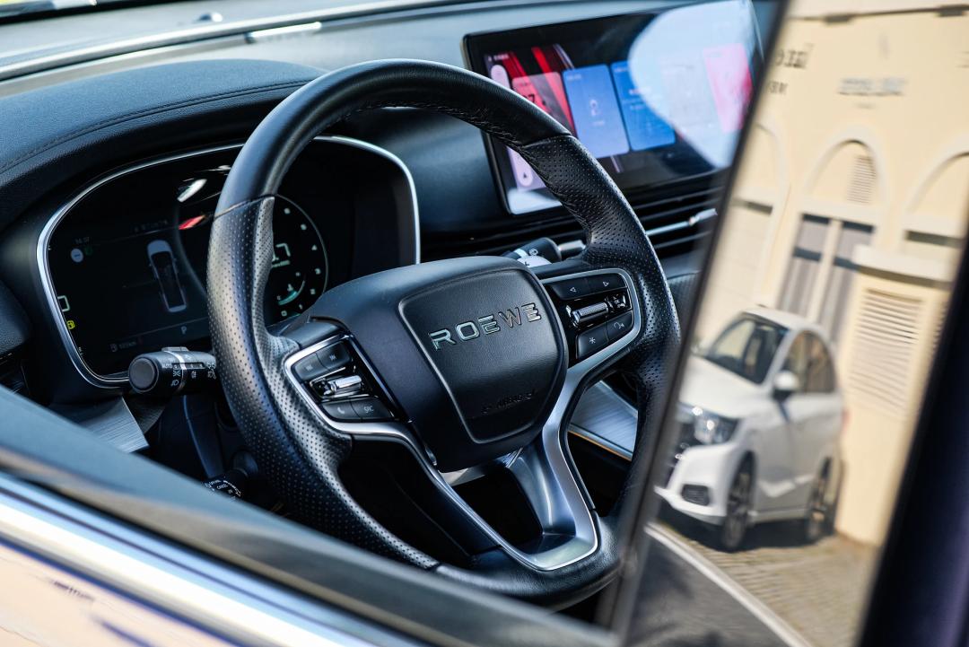 有着“越级能力”的国货MPV，会是你的菜吗？——二手荣威iMAX8