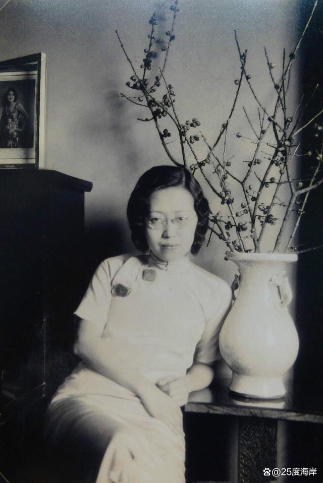 张爱玲一生交往过几个男人,张爱玲和初恋结婚