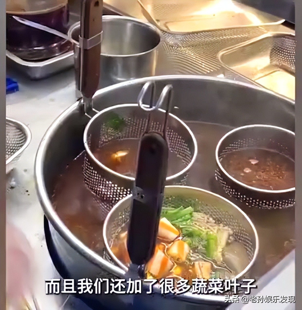 两碗麻辣烫消费175元违法吗,官方通报女子买两碗麻辣烫花175元