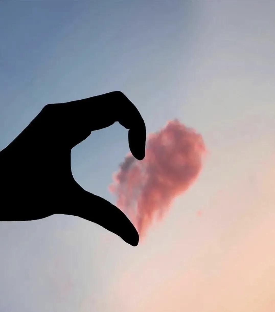 偶尔庆幸自由文案,今日文案活成自己想要的样子