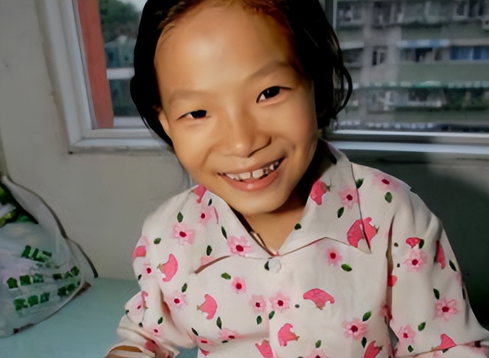 18岁患癌女孩临终遗言,女孩患癌18年一直坚持治愈成功