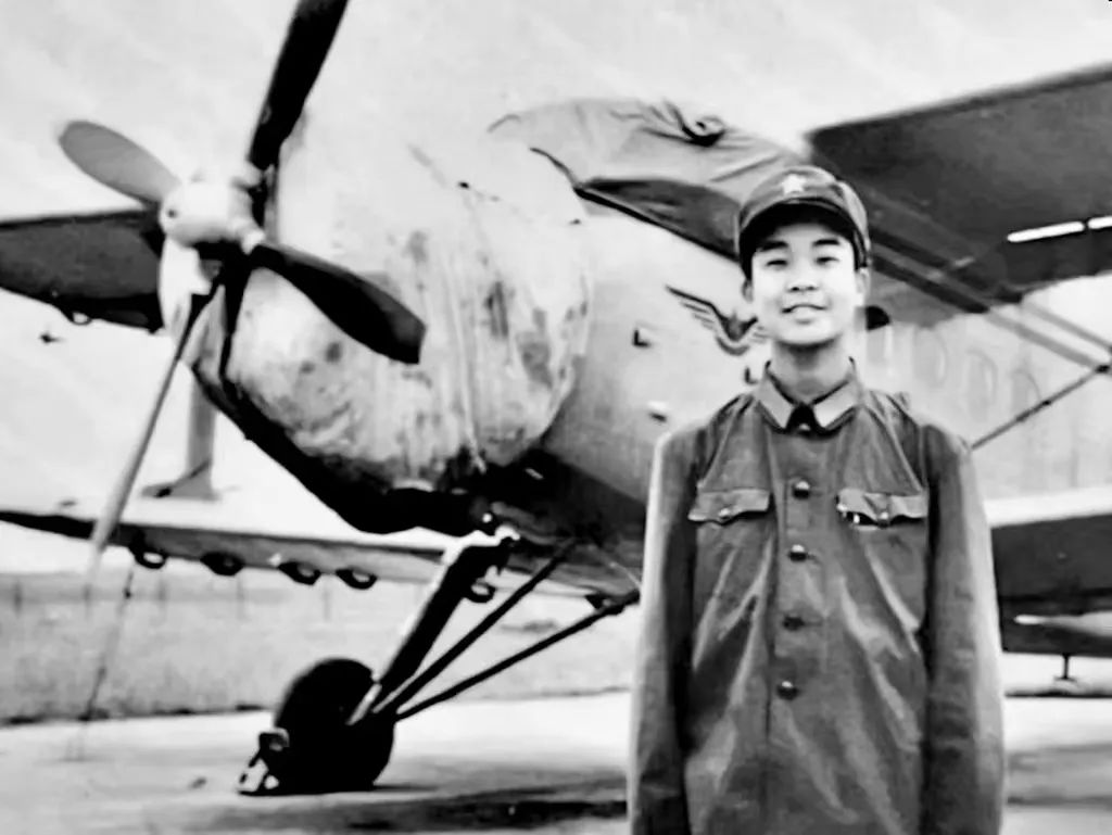 飒爽英姿军装,看看自己穿上军装的飒爽英姿