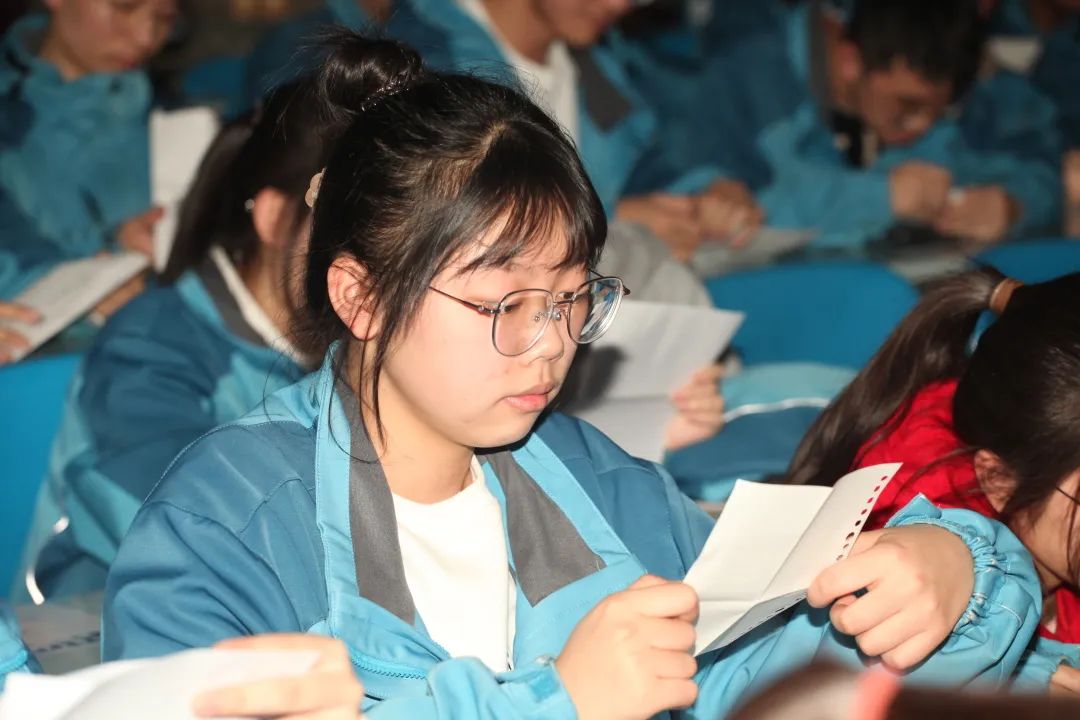 鹰击长空鹏程万里大展宏图,鹏程万里扬帆起航