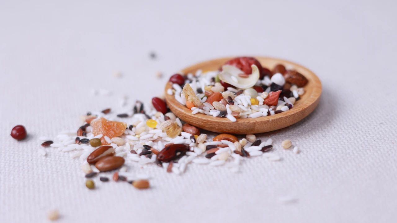 缓解便秘多吃富含膳食纤维的食物,缓解便秘膳食纤维食物搭配表