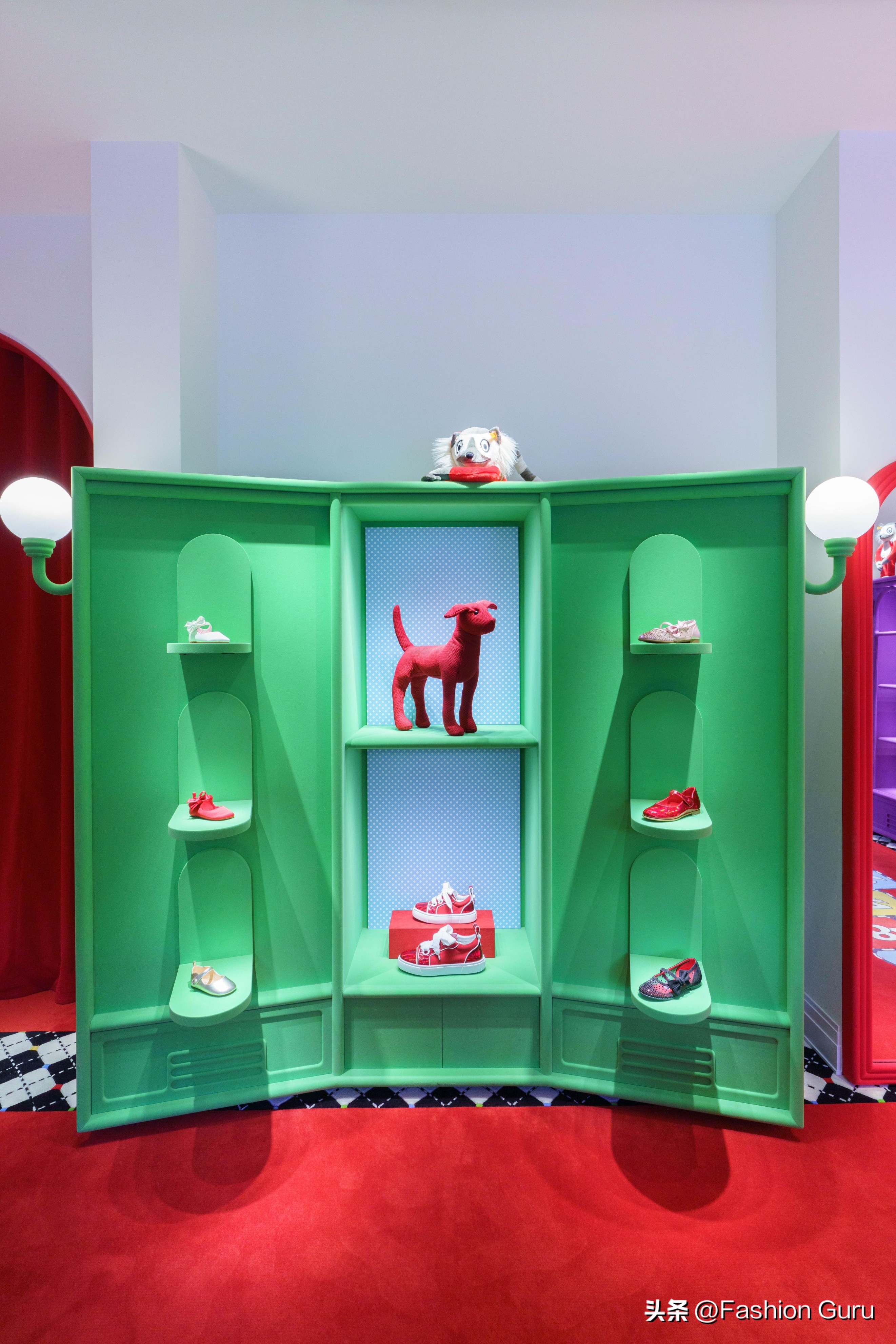 christianlouboutin路铂廷门店,路铂廷christianlouboutin算顶奢吗