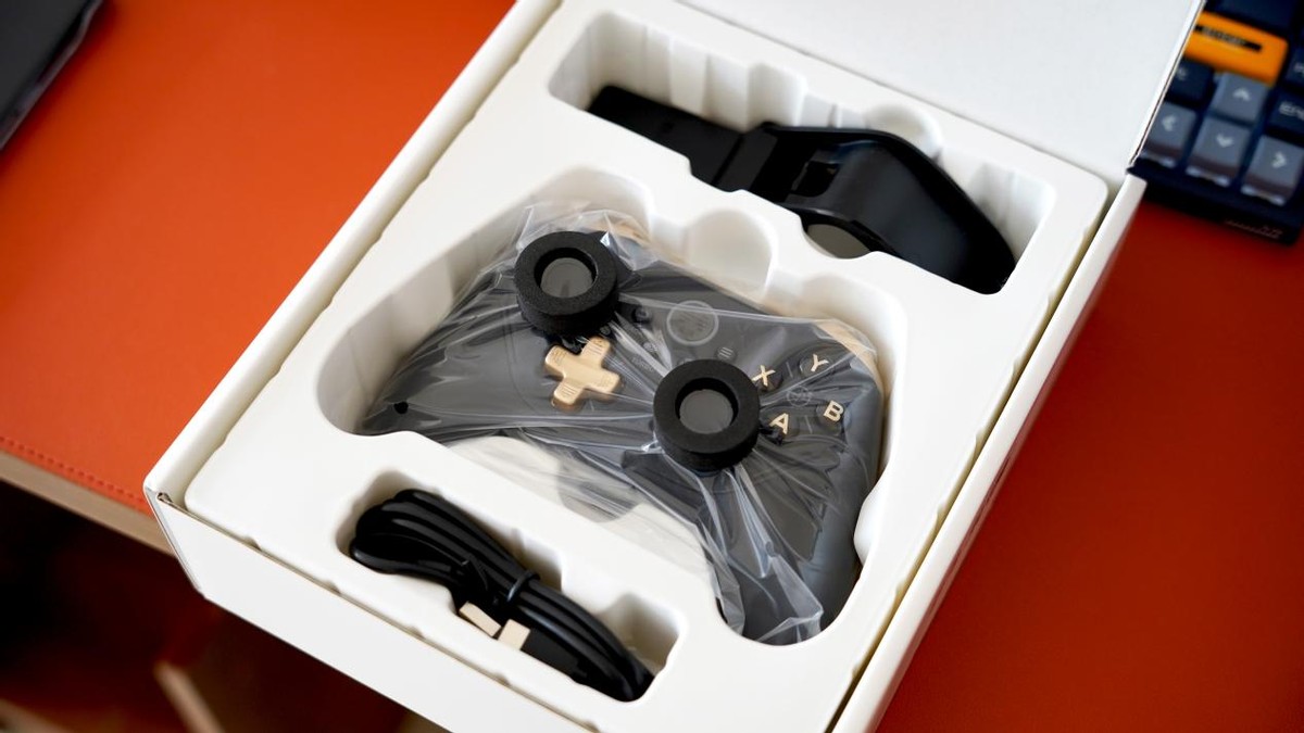 北通阿修罗二游戏手柄测评,无线北通阿修罗3s游戏手柄