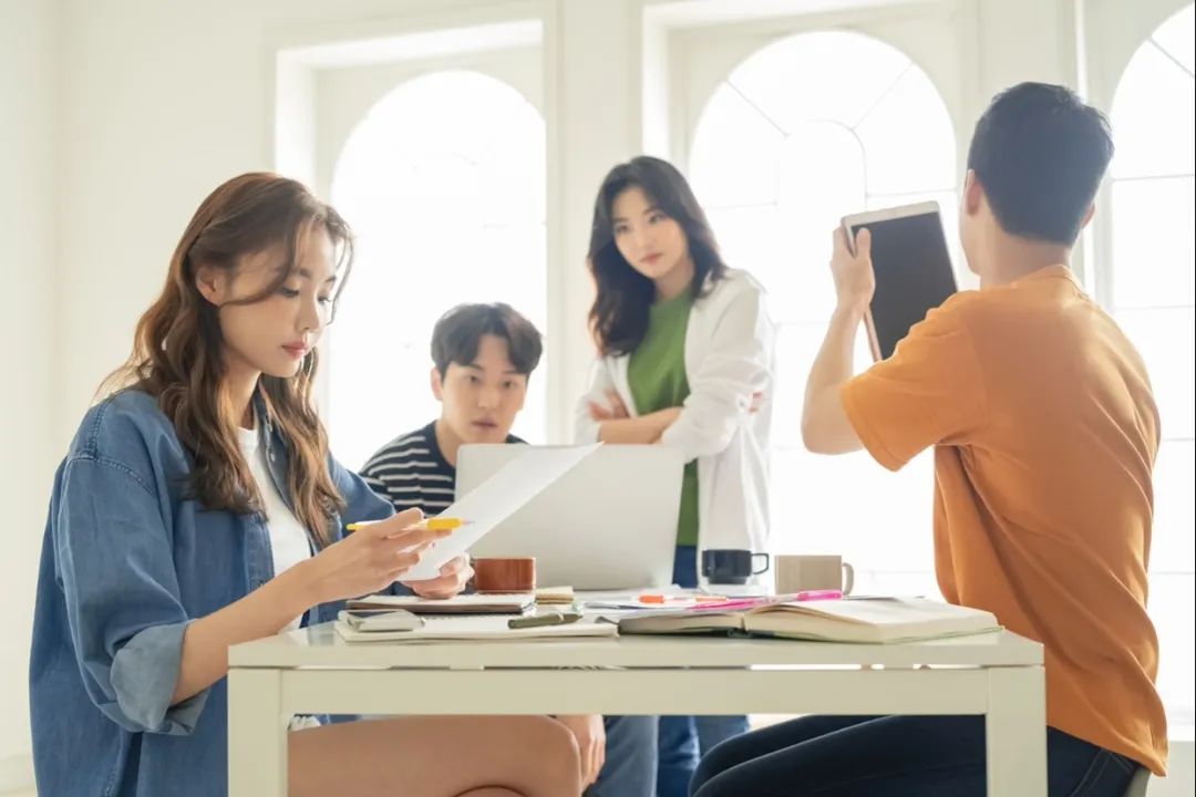 传播学专业的毕业生集体火了！