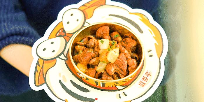 被套头了，「炸卤虎皮肥肠王」来了