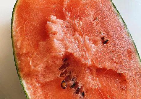 孩子吃隔夜西瓜导致呕吐吃什么药,宝宝吃了隔夜西瓜怎么补救