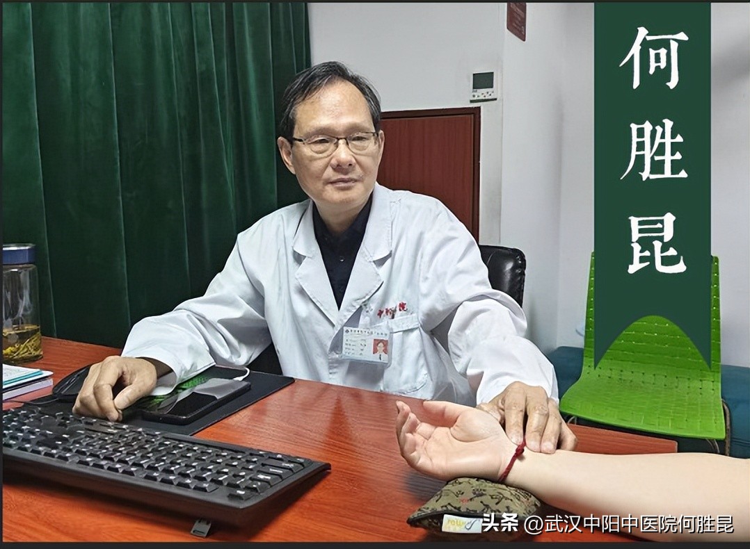 手掌长了一块癣发痒开裂,手掌起癣变成硬皮还痒怎么治