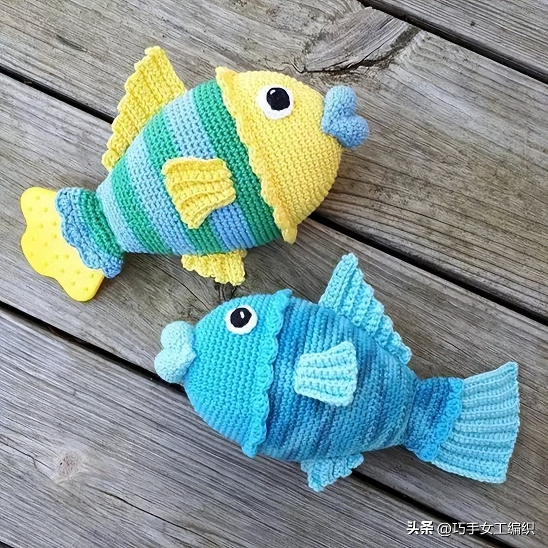 她只用零线就把鱼钩出了百变的花样，还超实用，真是太聪明了！