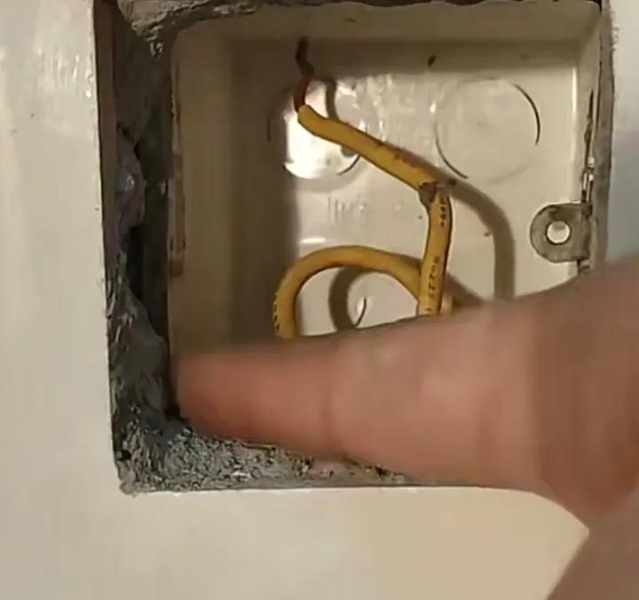 墙面反碱起皮修补小妙招,大白墙面修补小妙招