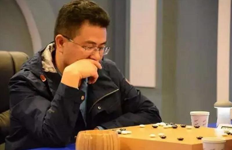 金立老板一把牌输十几亿,金立创始人一把牌输7亿