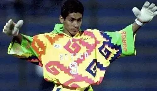 世界足坛最佳阵容和替补,世界足坛小个子