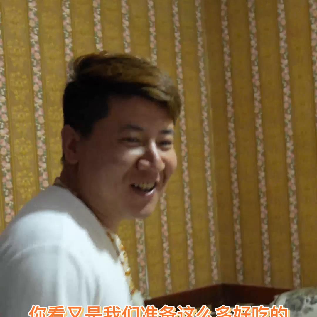 红沁油皮,红沁油皮和田玉籽料图片