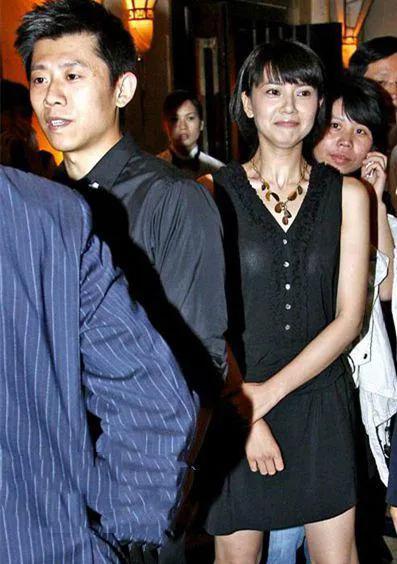 高圆圆的辛酸情史,高圆圆谈了几段情史