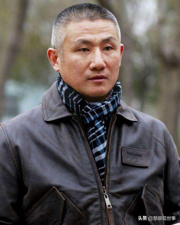 《侯海洋基层风云》无奈的巴山政府办主任杨春