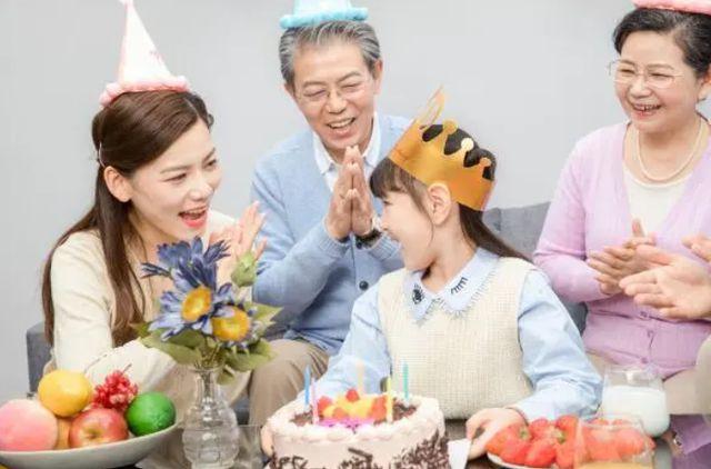 过生日可以阳历和阴历各过一次么,宝宝第一次过生日是阴历还是阳历