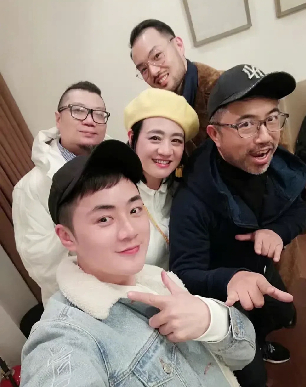 伍宇娟袁紫衣今昔对比照,中戏五朵金花伍宇娟