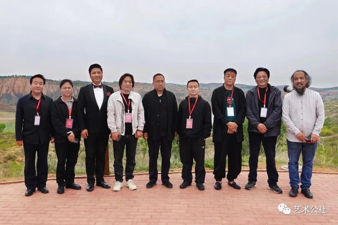 “与时代同行—中国书画名家走进榆阳学术邀请展”在陕西榆林开幕