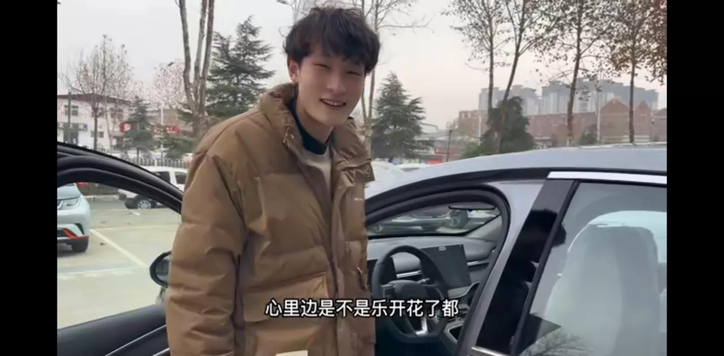 橘子带小贤去看房,橘子去看望小贤