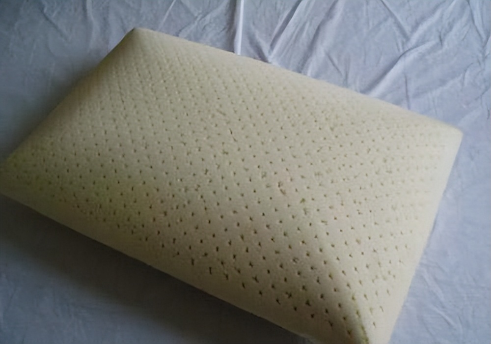 乳胶枕头好不好,乳胶枕头好高不舒服