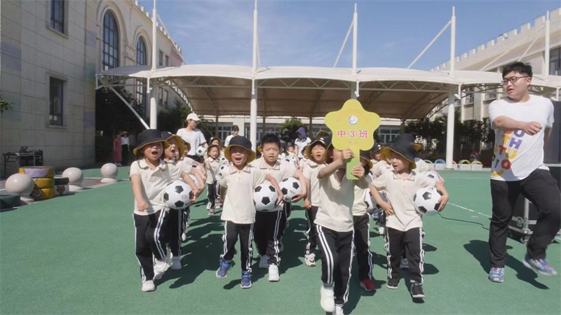 强体魄抗疫情,节奏感强的抗疫舞蹈