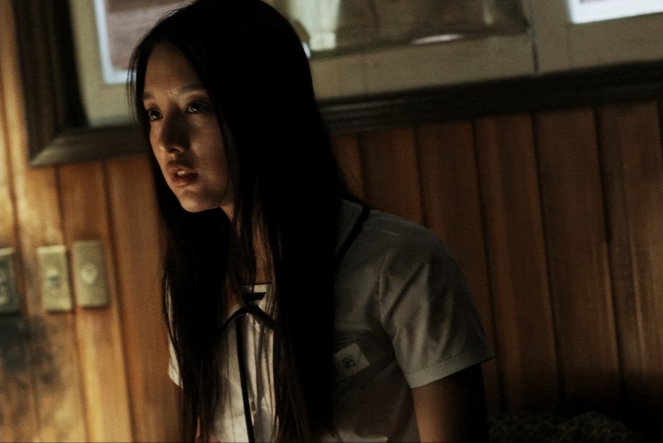 闊╁浗鐢靛奖涓殑榛戣。缇庡コ,闊╁浗鐢靛奖铔囪潕缇庝汉