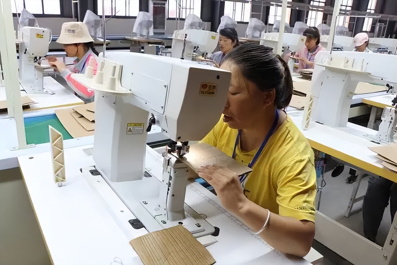 本科毕业在富士康长期做有前途吗,本科生进富士康有前途吗