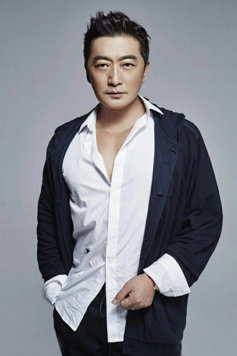 邵峰爱情故事,结婚照邵峰