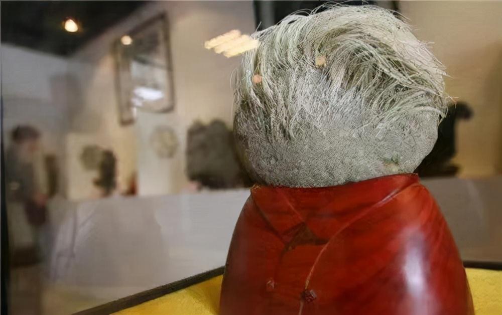 辽宁男人用18万买下了奇石,辽宁男子花5000万买下原石