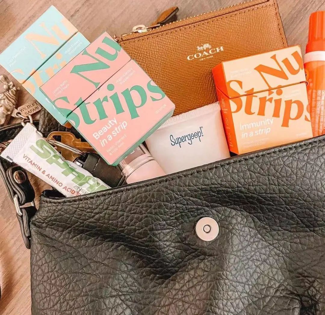 赛道观察|功效太卷，这6个品牌如何通过「美妆+新场景」破圈？