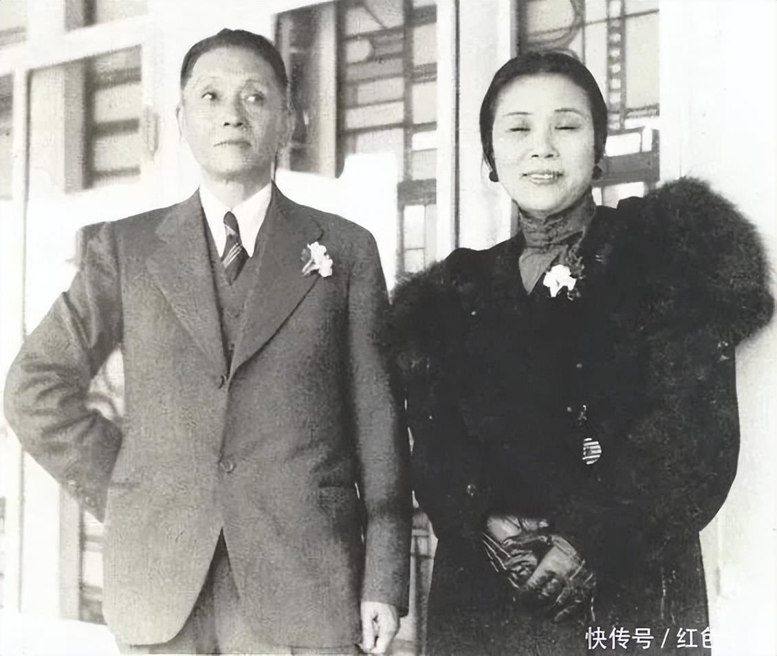 鏃ユ湰濂冲瓙涓虹埍鍙樻垚鎭堕緳澶嶄粐,鏃ユ湰濂冲瓙鐖变笂涓浗鍐涗汉